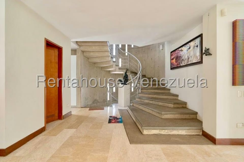 Casa (Multipes Niveles) en Venta en La Lagunita Country Club, Distrito Metropolitano - 28