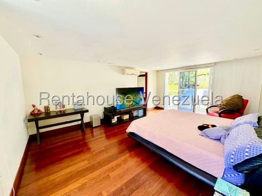Casa (Multipes Niveles) en Venta en La Lagunita Country Club, Distrito Metropolitano - 33