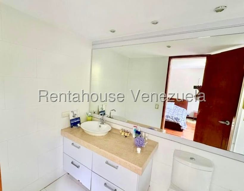 Casa (Multipes Niveles) en Venta en La Lagunita Country Club, Distrito Metropolitano - 40