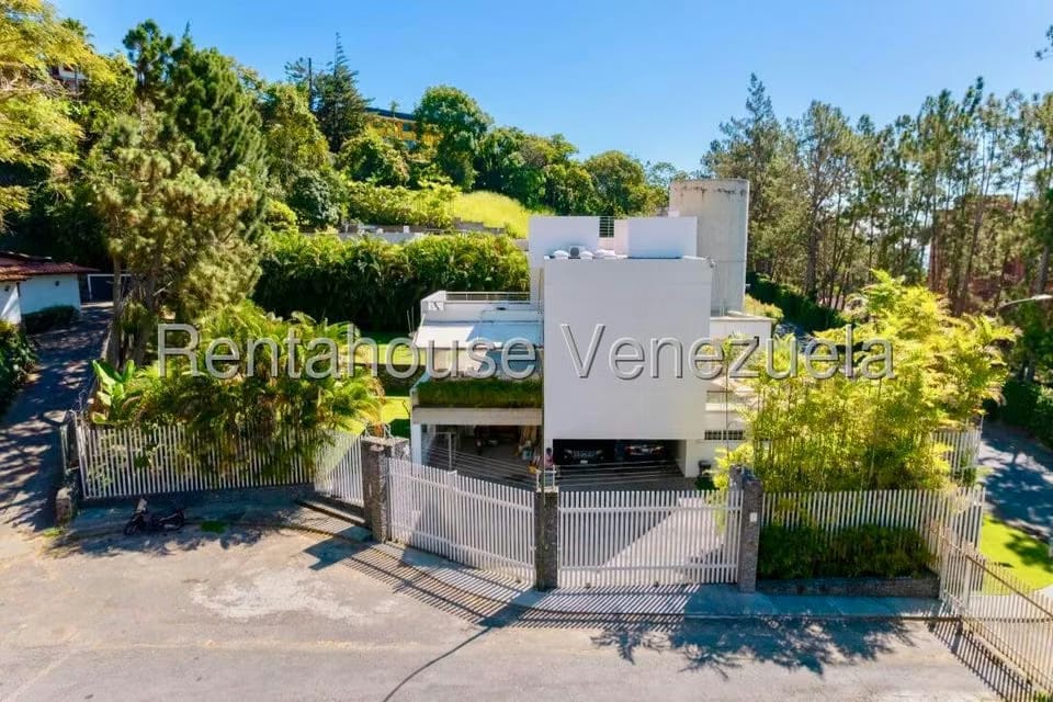 Casa (Multipes Niveles) en Venta en La Lagunita Country Club, Distrito Metropolitano - 43