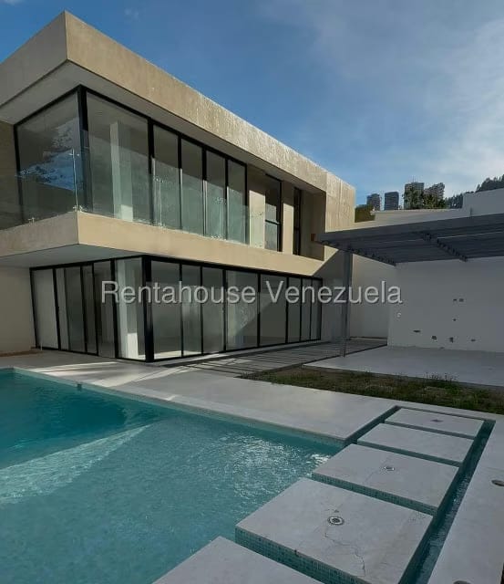 Casa (Duplex) en Venta en Prados del Este, Distrito Metropolitano - 14