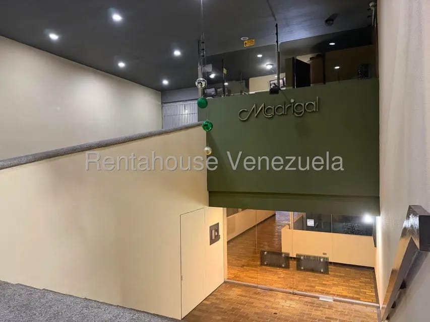 Apartamento (1 Nivel) en Alquiler en Colinas de Bello Monte, Distrito Metropolitano - 2