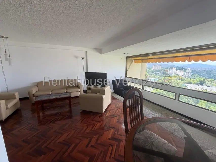 Apartamento (1 Nivel) en Alquiler en Colinas de Bello Monte, Distrito Metropolitano - 14