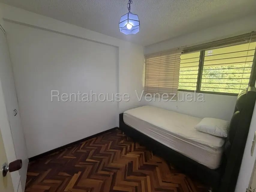 Apartamento (1 Nivel) en Alquiler en Colinas de Bello Monte, Distrito Metropolitano - 16