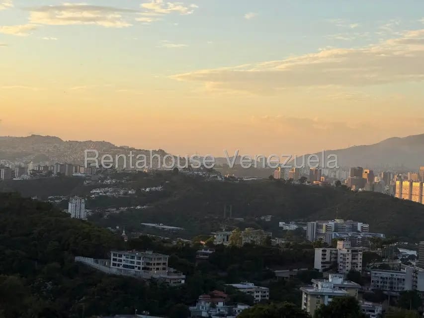 Apartamento (1 Nivel) en Alquiler en Colinas de Bello Monte, Distrito Metropolitano - 26