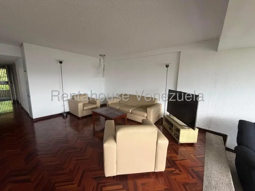 Apartamento (1 Nivel) en Alquiler en Colinas de Bello Monte, Distrito Metropolitano - 6