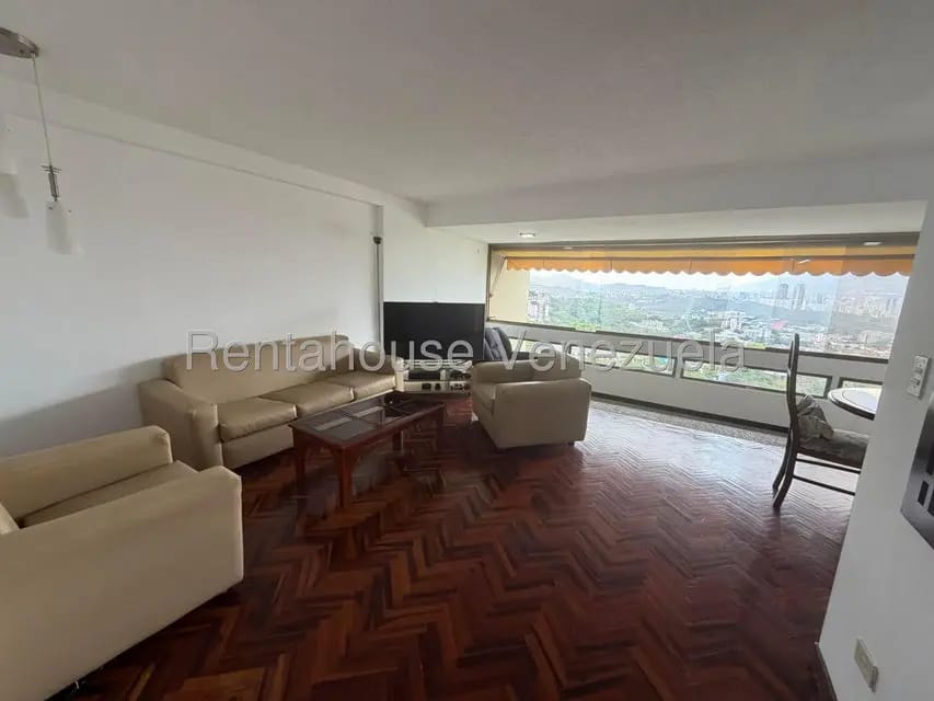 Apartamento (1 Nivel) en Alquiler en Colinas de Bello Monte, Distrito Metropolitano - 7