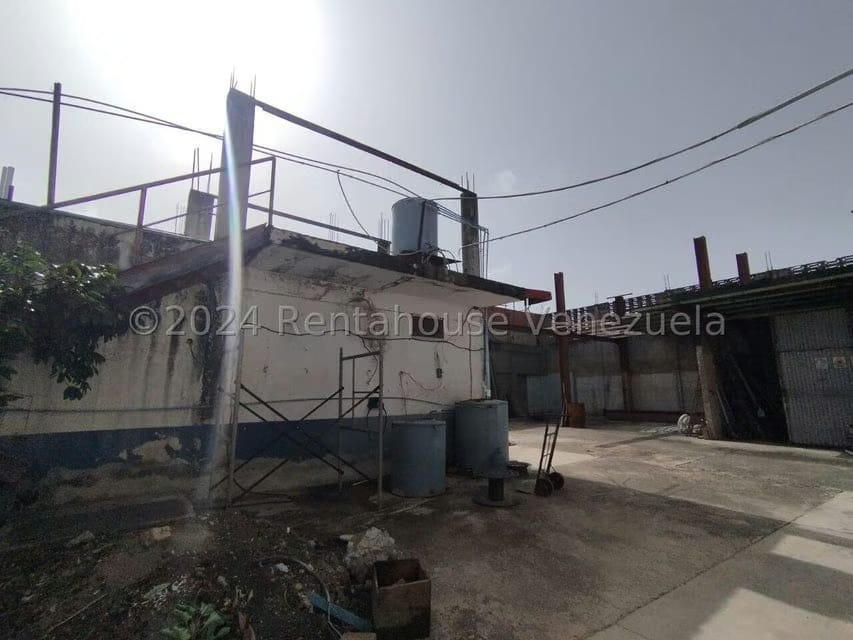 Comercial (Edificio) en Venta en Carretera Nacional El Carmen, Carabobo - 16