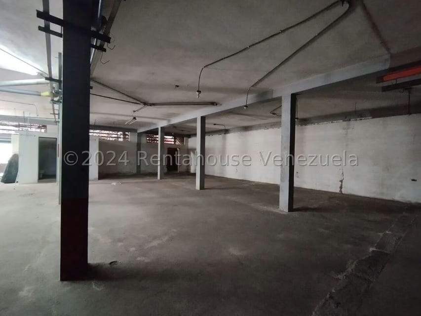 Comercial (Edificio) en Venta en Carretera Nacional El Carmen, Carabobo - 26