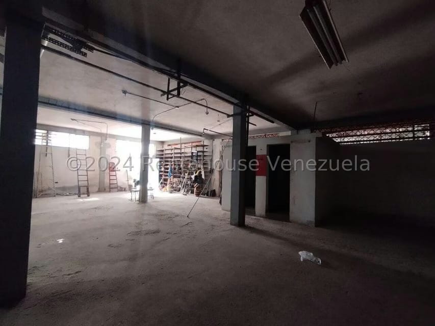 Comercial (Edificio) en Venta en Carretera Nacional El Carmen, Carabobo - 28