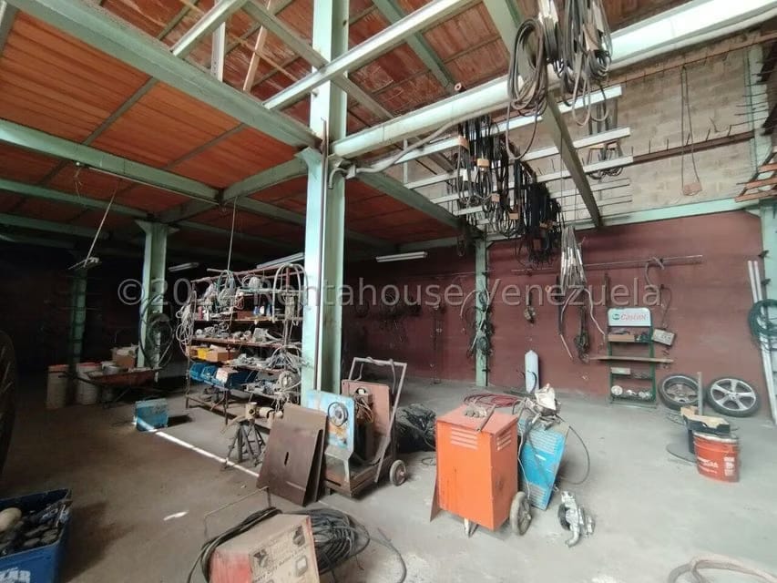 Comercial (Edificio) en Venta en Carretera Nacional El Carmen, Carabobo - 30