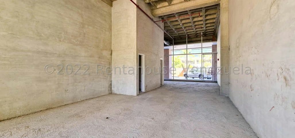 LOCAL COMERCIAL EN VENTA – YENNIEF ROJAS - 2