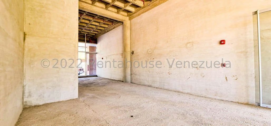 LOCAL COMERCIAL EN VENTA – YENNIEF ROJAS - 3