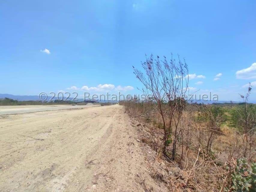 Terreno (Industrial) en Venta en La Julia, Aragua - 11