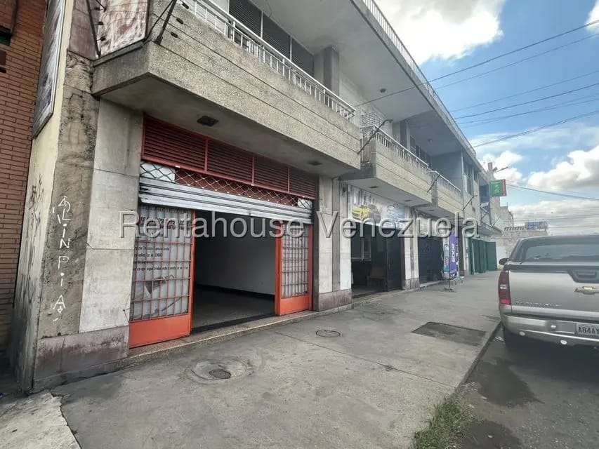 Comercial (Local Comercial) en Alquiler en Centro, Lara - 2