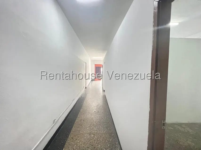 Comercial (Local Comercial) en Alquiler en Centro, Lara - 14