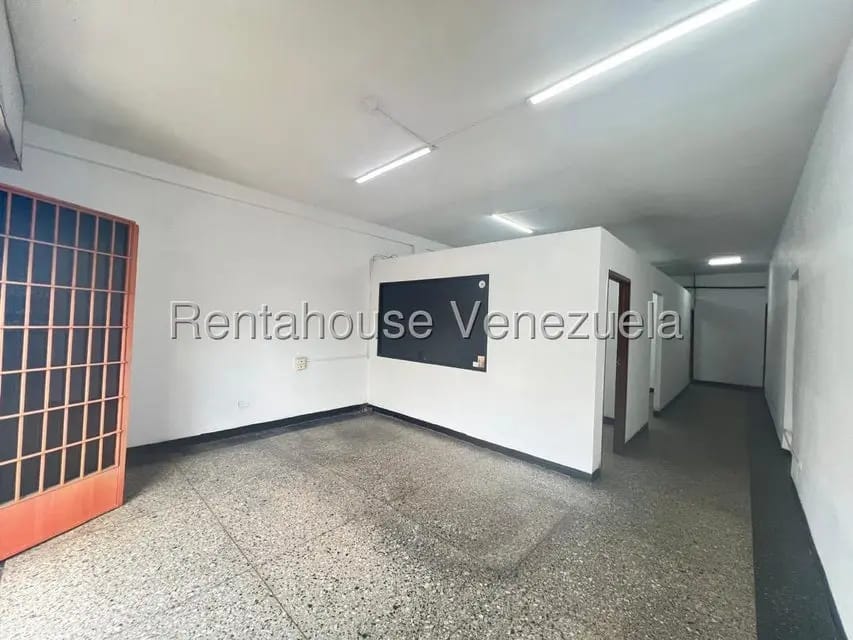 Comercial (Local Comercial) en Alquiler en Centro, Lara - 3