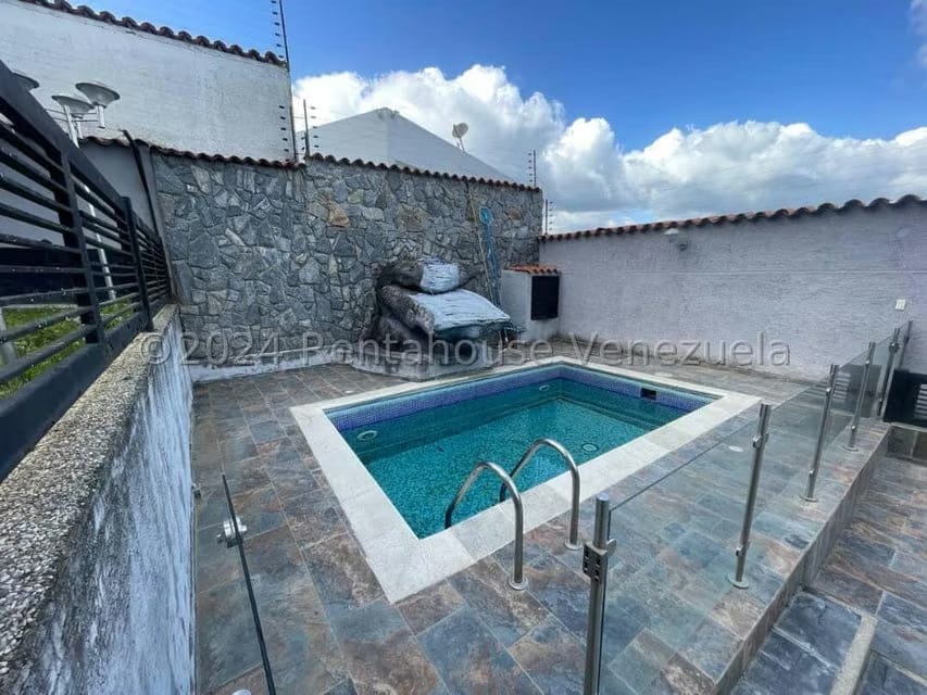 Casa (1 Nivel) en Venta en Bosques de la Lagunita, Distrito Metropolitano - 80