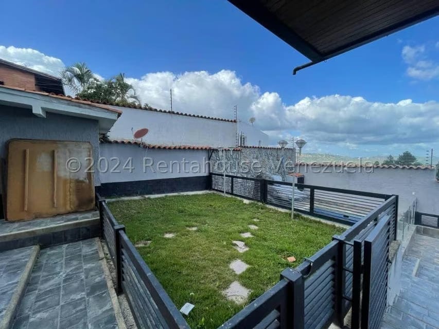 Casa (1 Nivel) en Venta en Bosques de la Lagunita, Distrito Metropolitano - 85