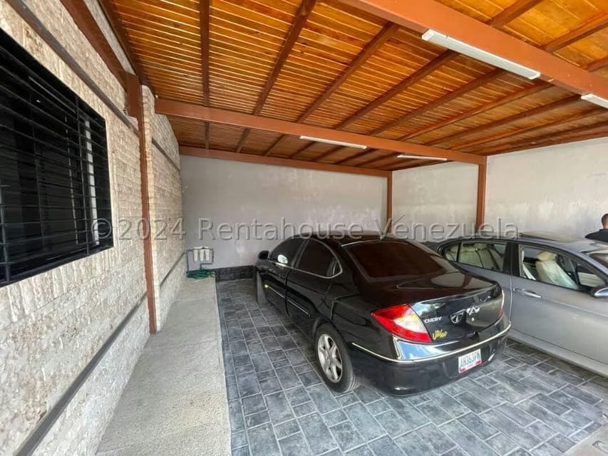 Casa (1 Nivel) en Venta en Bosques de la Lagunita, Distrito Metropolitano - 93