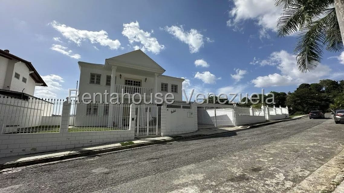 Casa (Multipes Niveles) en Venta en La Tahona, Distrito Metropolitano