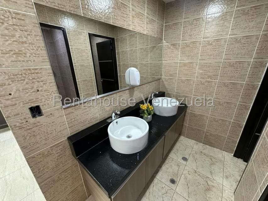 Comercial (Local Comercial) en Venta en San Ignacio, Aragua - 30