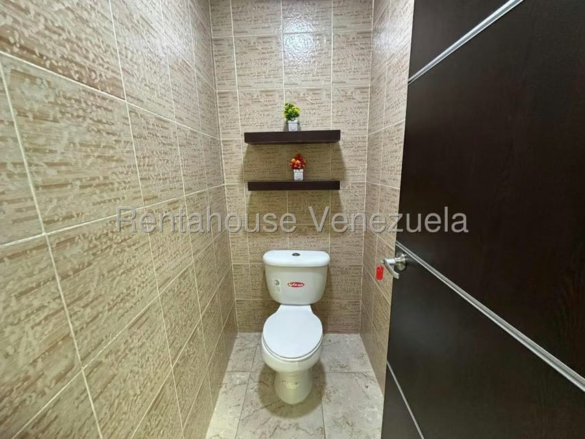 Comercial (Local Comercial) en Venta en San Ignacio, Aragua - 31