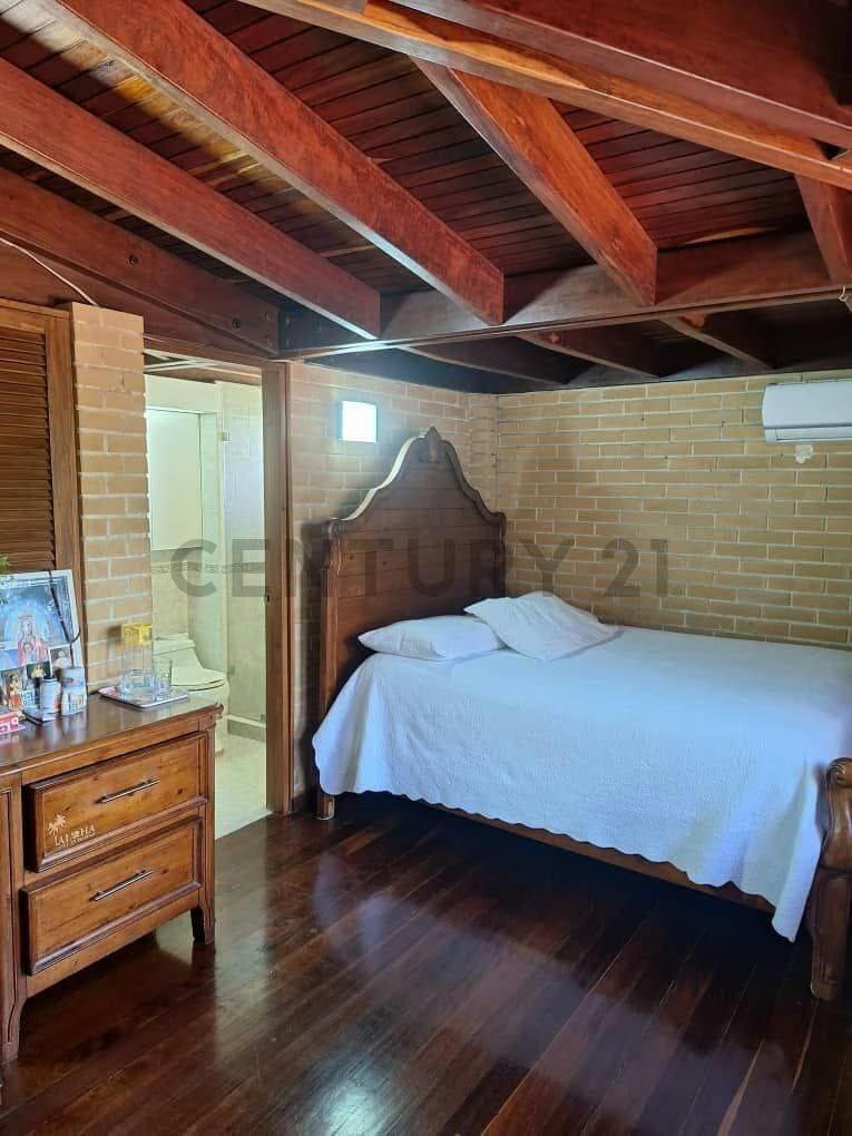 Casa en venta Urb Cerro Verde Baruta Caracas - 13