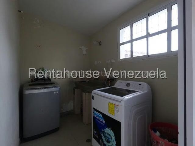 Casa (Duplex) en Venta en Colinas De Santa Rosa, Lara - 23