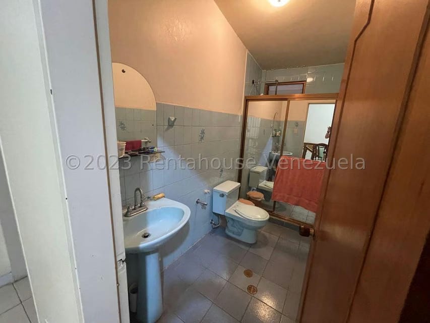 Casa (Multipes Niveles) en Venta en Colinas de Carrizal, Miranda - 14