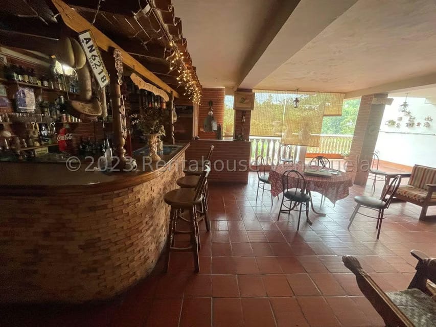 Casa (Multipes Niveles) en Venta en Colinas de Carrizal, Miranda - 9