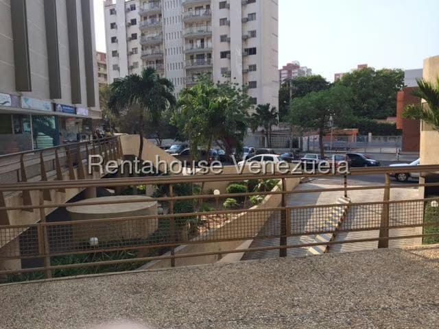 Comercial (Oficina) en Venta en 5 de Julio, Zulia - 3