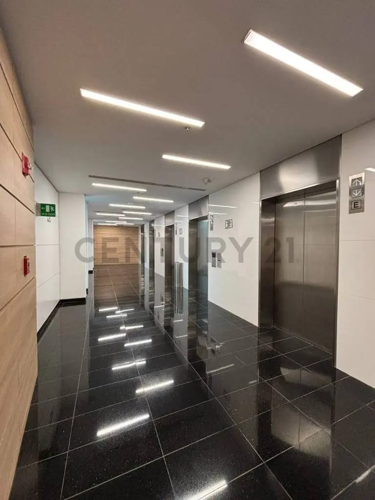 VENTA DE OFICINAS (OBRA GRIS) EN TORRE LUXOR. LAS MERCEDES, CARACAS. - 10