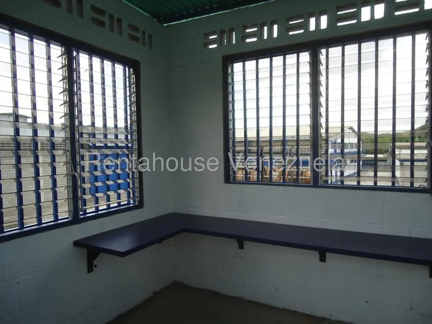 Comercial (Galpon - Deposito) en Venta en Santa Teresa del Tuy, Miranda - 3