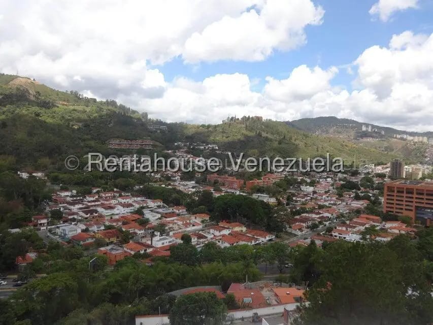 Apartamento (1 Nivel) en Alquiler en Las Esmeraldas, Distrito Metropolitano - 6