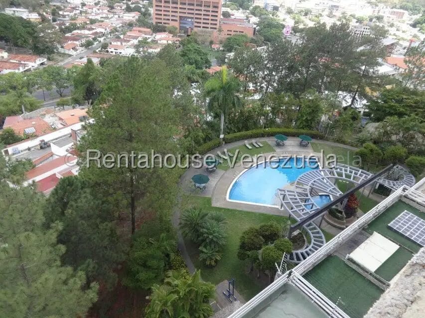 Apartamento (1 Nivel) en Alquiler en Las Esmeraldas, Distrito Metropolitano - 7