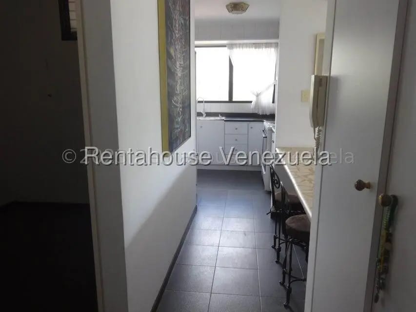 Apartamento (1 Nivel) en Alquiler en Las Esmeraldas, Distrito Metropolitano - 9