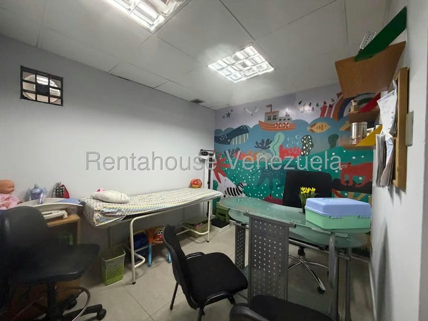Comercial (Local Comercial) en Venta en La Campiña, Distrito Metropolitano - 12