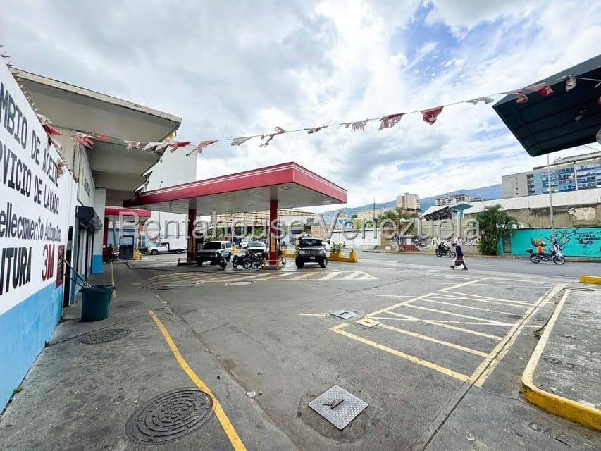 Comercial (Local Comercial) en Venta en Parroquia San Agustin, Distrito Metropolitano - 14