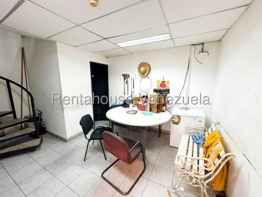 Comercial (Local Comercial) en Venta en Parroquia San Agustin, Distrito Metropolitano - 21