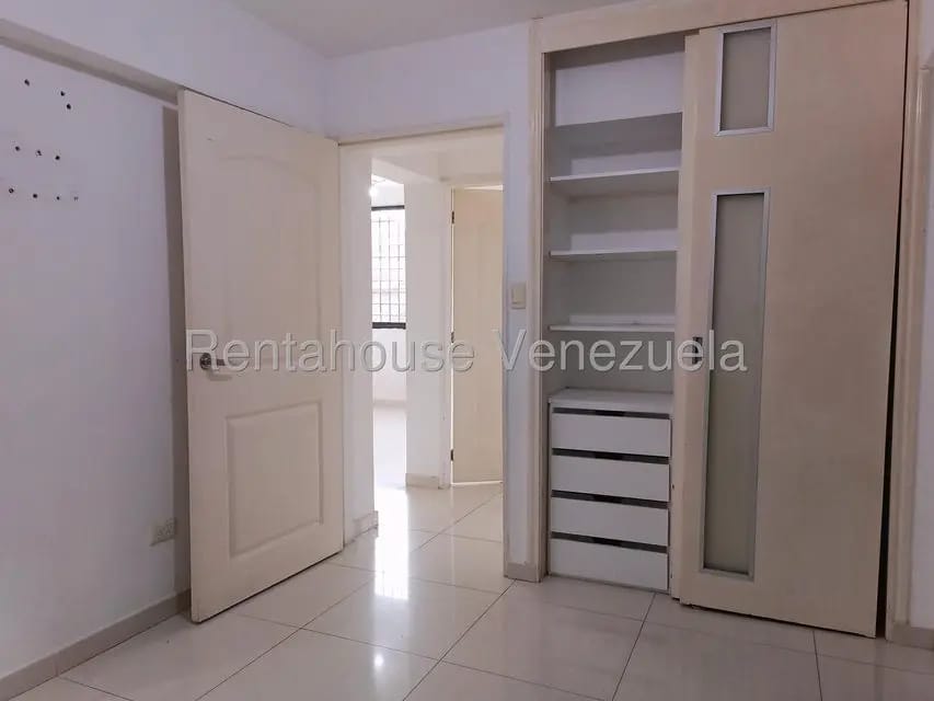 Apartamento (1 Nivel) en Alquiler en Las Salias, Miranda - 15