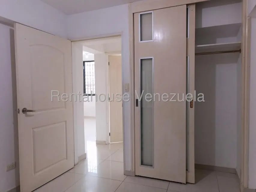 Apartamento (1 Nivel) en Alquiler en Las Salias, Miranda - 16