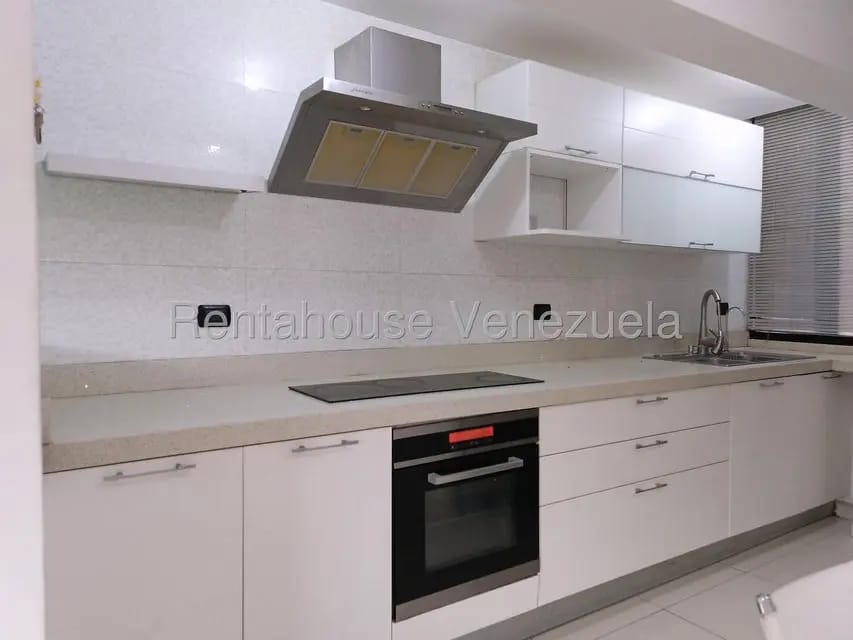 Apartamento (1 Nivel) en Alquiler en Las Salias, Miranda - 9