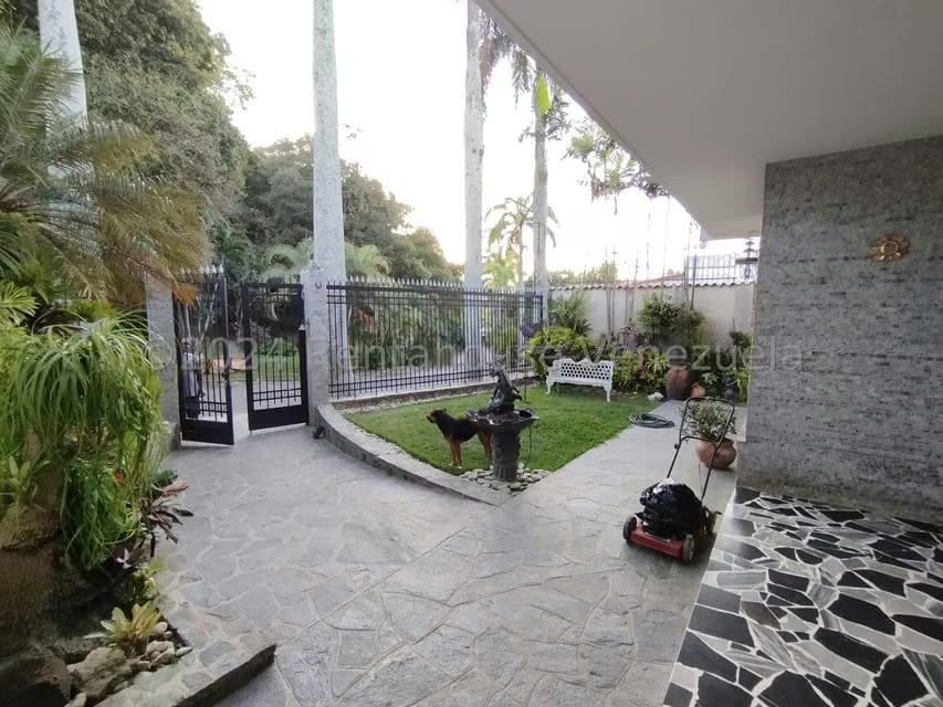 Casa (Duplex) en Venta en Macaracuay, Distrito Metropolitano - 3