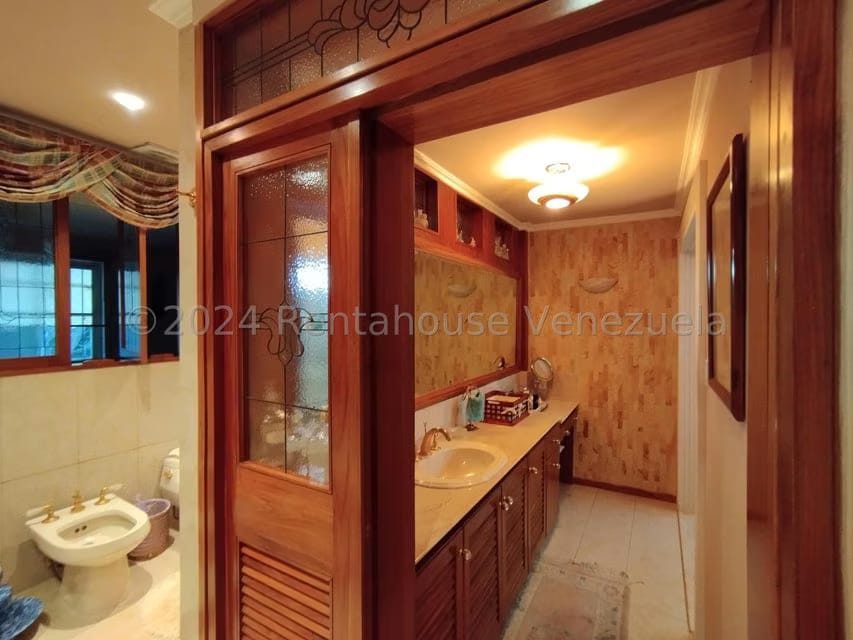 Casa (Duplex) en Venta en Macaracuay, Distrito Metropolitano - 25