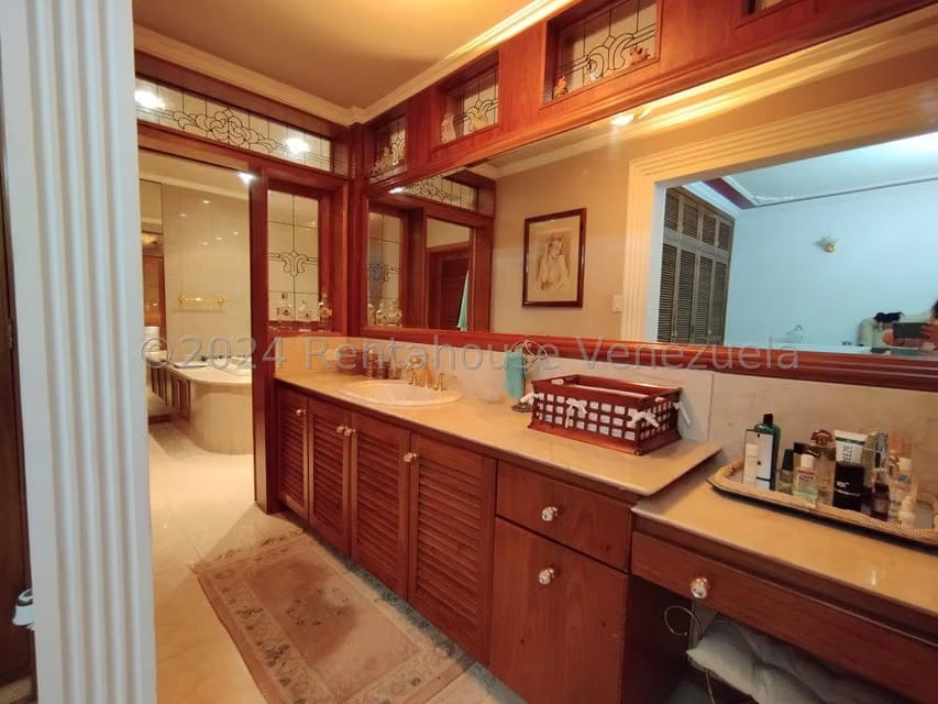 Casa (Duplex) en Venta en Macaracuay, Distrito Metropolitano - 27