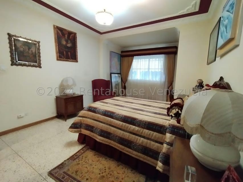 Casa (Duplex) en Venta en Macaracuay, Distrito Metropolitano - 30