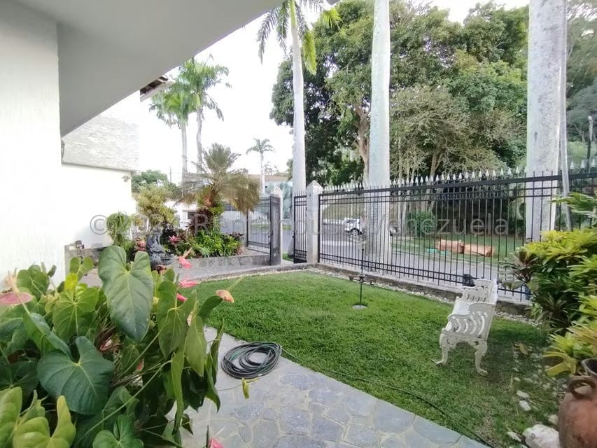 Casa (Duplex) en Venta en Macaracuay, Distrito Metropolitano - 4