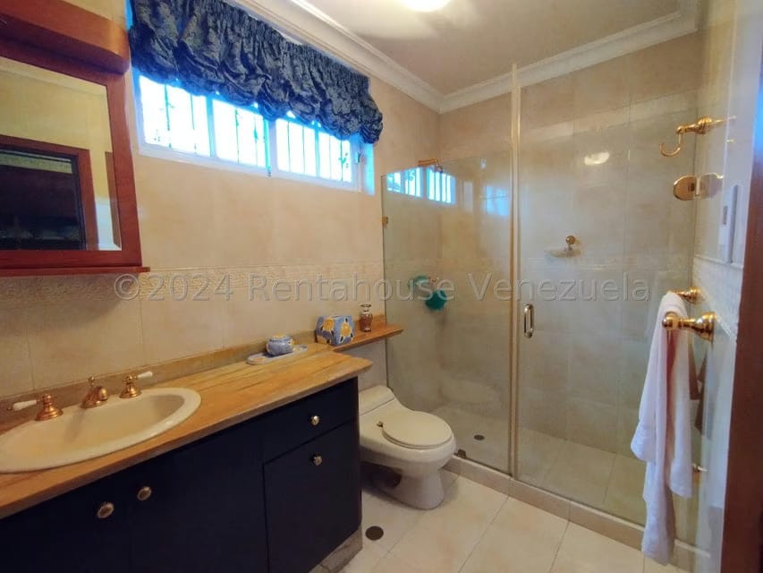 Casa (Duplex) en Venta en Macaracuay, Distrito Metropolitano - 37