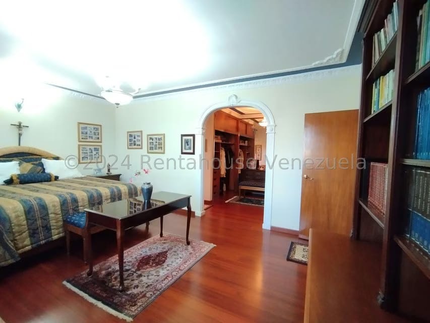 Casa (Duplex) en Venta en Macaracuay, Distrito Metropolitano - 39